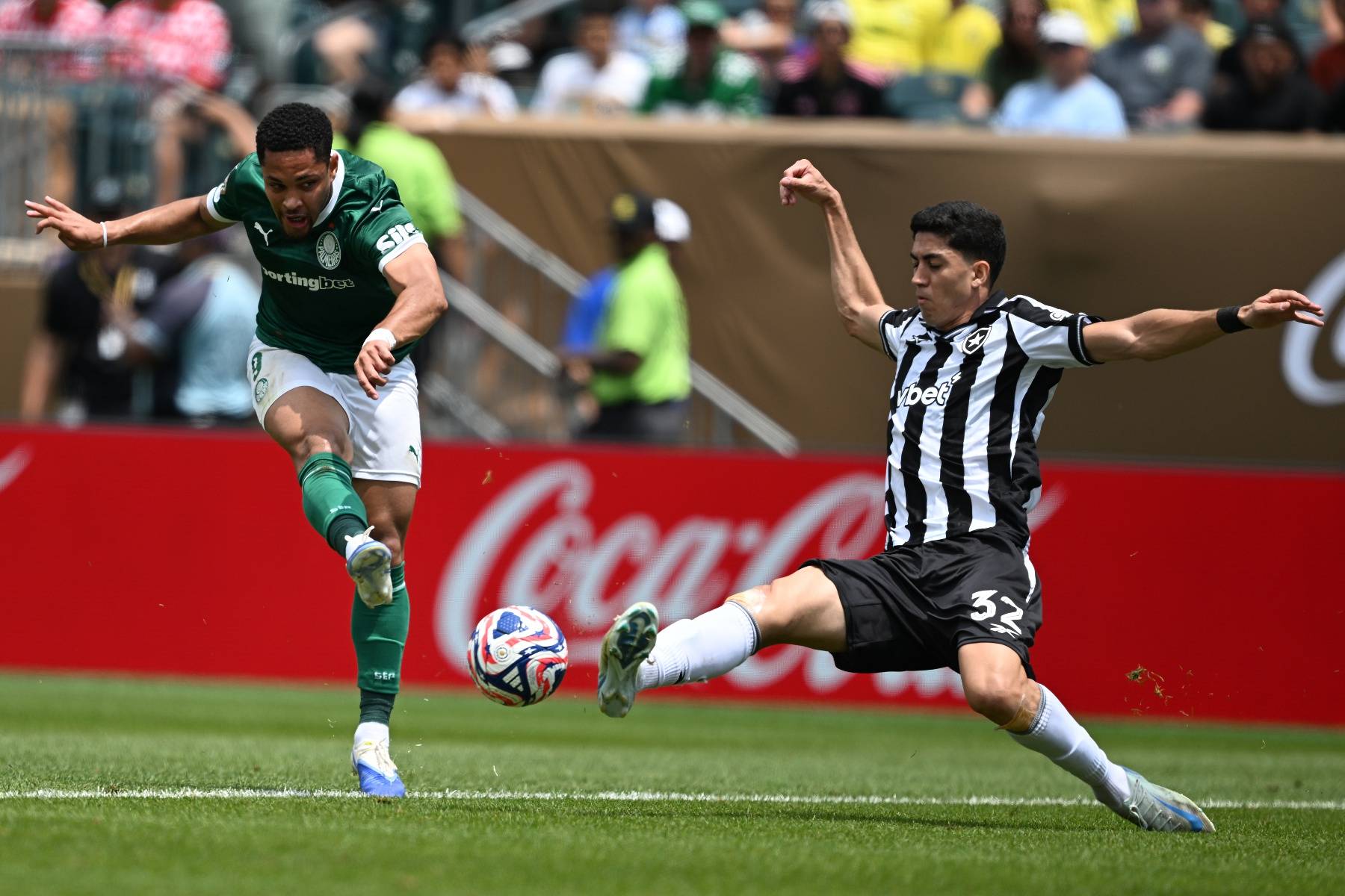 包含里程碑夜山东泰山临场应变，意大利杯冲刺阶段刷纪录，压力陡增，身体对抗强度拉满的词条九游网页客户端